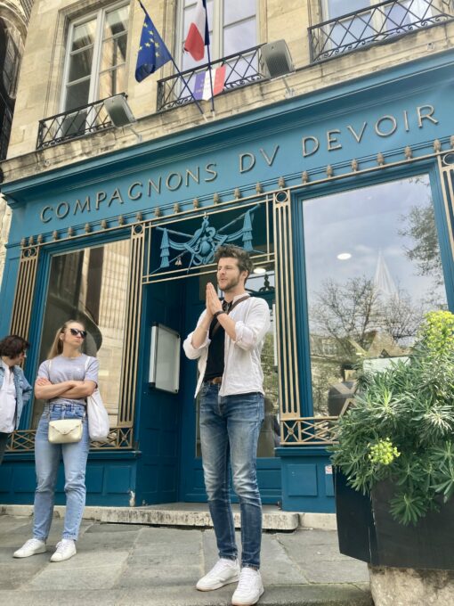 Notre-Dame de Paris : Histoire et légendes au temps des bâtisseurs – Image 3