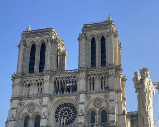 Bon cadeau - Notre-Dame de Paris : 800 ans d'Histoire et de légendes